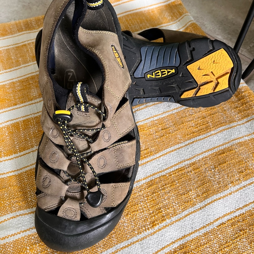 Men’s Keen shoes